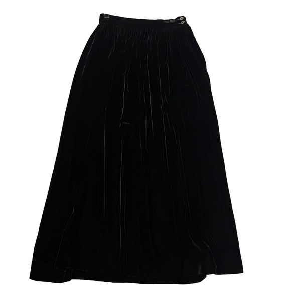 Stunning 1960s Silk Blend Saks Fifth Avenue Black Velvet Long A-Line Midi Skirt - Picture 1 of 7